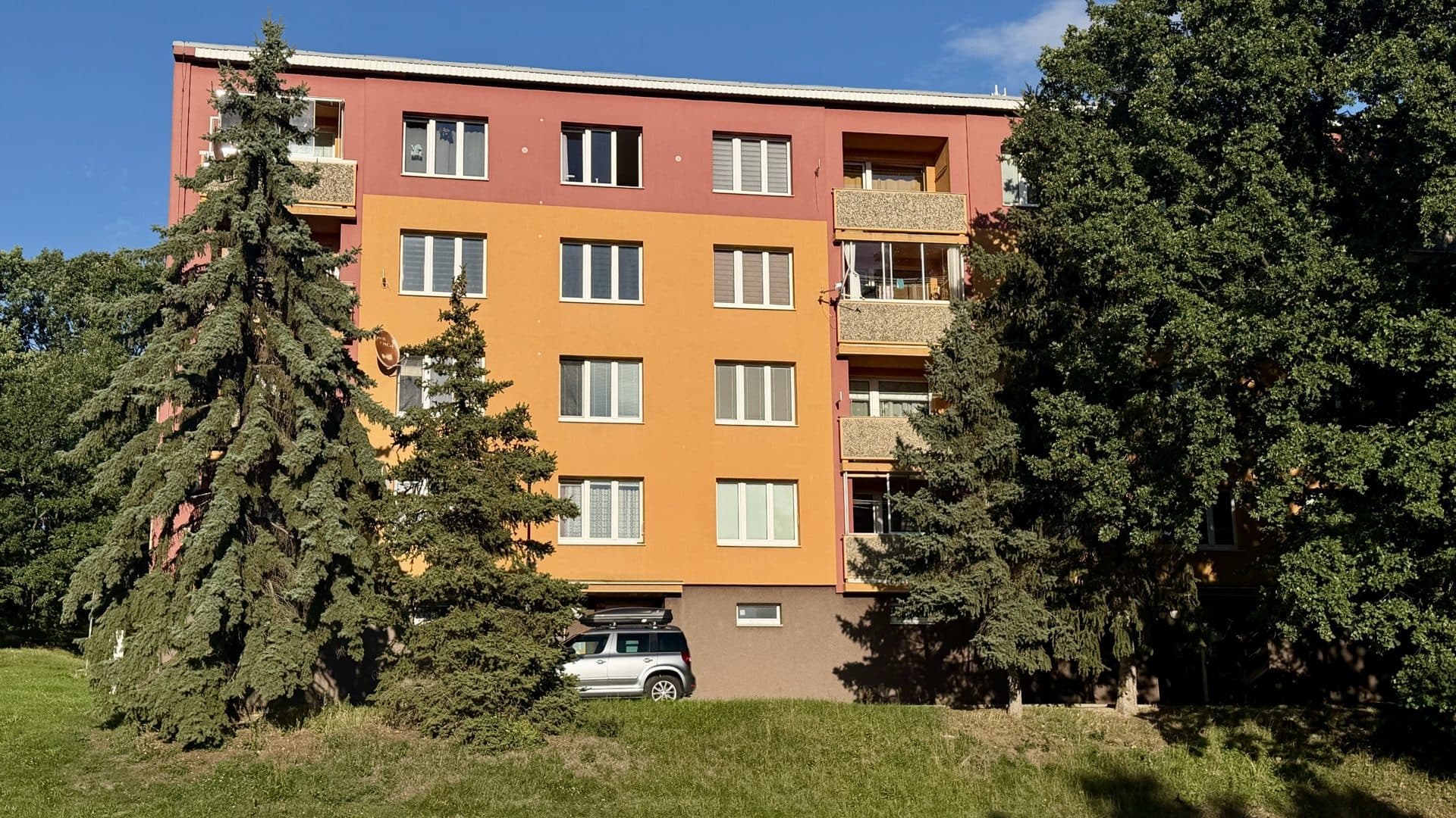 Byt 3+1 po kompletní rekonstrukci se zasklenou lodžií, Čelakovského, Chomutov